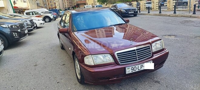 Mercedes C 180 1998, 299,000 km - 1.8 л - Bakı