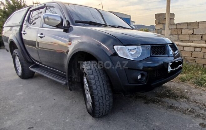 Mitsubishi L200-5