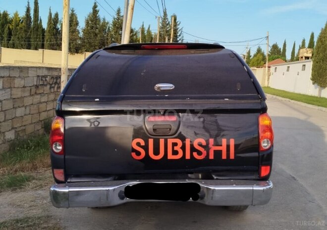 Mitsubishi L200-14
