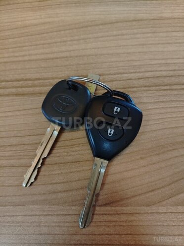 Toyota RAV4 2008, 235,000 km - 2.0 л - Bakı