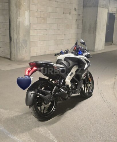 Bajaj Pulsar RS 200 2025, 5,800 km - 0.2 l - Bakı