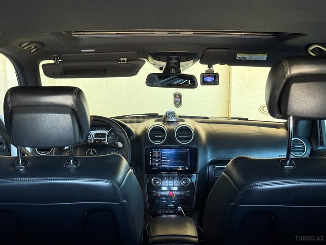 Mercedes ML 63 AMG 2010, 212,000 km - 6.3 l - Bakı