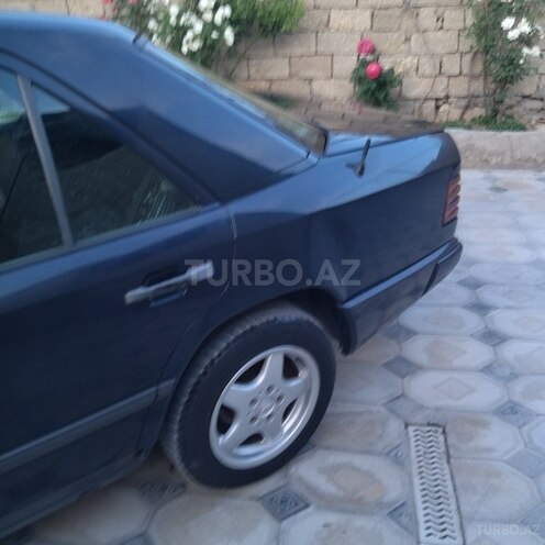 Mercedes E 230 1989, 340,000 km - 2.3 l - Bakı
