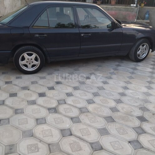 Mercedes E 230 1989, 340,000 km - 2.3 l - Bakı