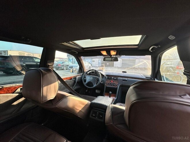 Mercedes E 200 2000, 28,666 km - 2.0 l - Bakı