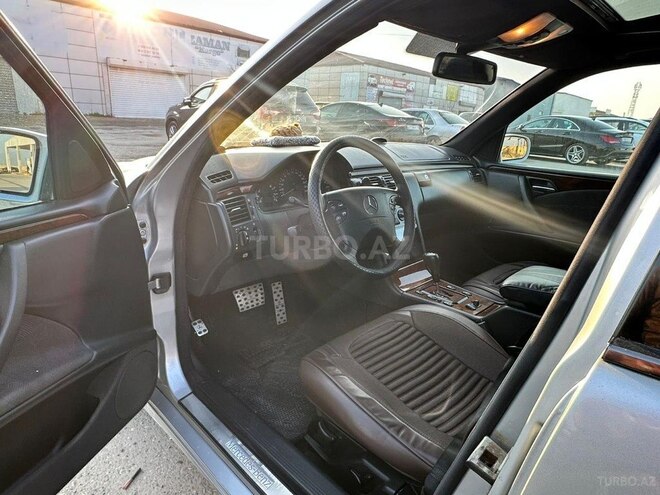 Mercedes E 200 2000, 28,666 km - 2.0 l - Bakı