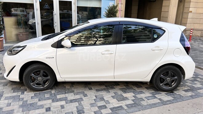 Toyota Aqua 2019, 73,000 km - 1.5 l - Bakı