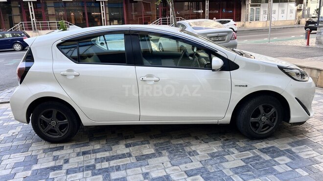 Toyota Aqua 2019, 73,000 km - 1.5 l - Bakı