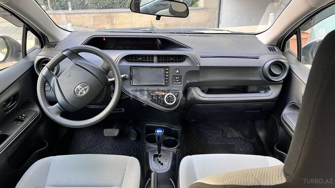 Toyota Aqua 2019, 73,000 km - 1.5 l - Bakı