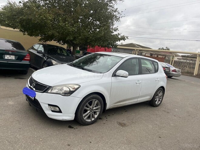 Kia Ceed 2011, 148,000 km - 2.0 l - Bakı