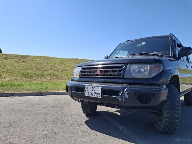 Mitsubishi Pajero io 2000, 375,000 km - 2.0 l - Bakı