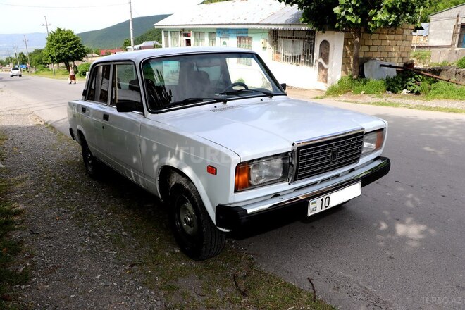 LADA (VAZ) 2107 2004, 11,200 km - 1.6 л - Şəki