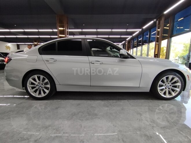 BMW 320-4