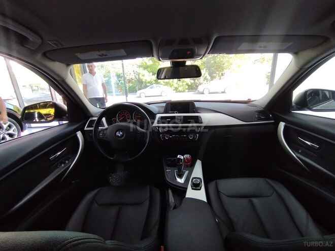 BMW 320-11