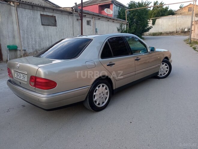 Mercedes E 240 1998, 350,000 km - 2.4 l - Bakı