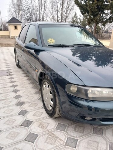Opel Vectra 2000, 250,000 km - 2.0 l - Qazax