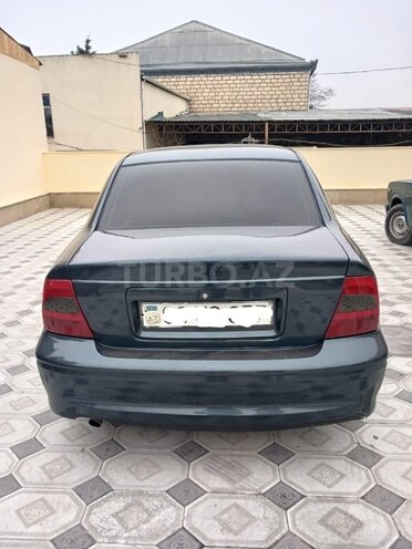 Opel Vectra 2000, 250,000 km - 2.0 l - Qazax