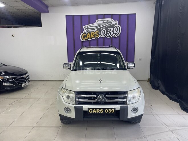 Mitsubishi Pajero-1