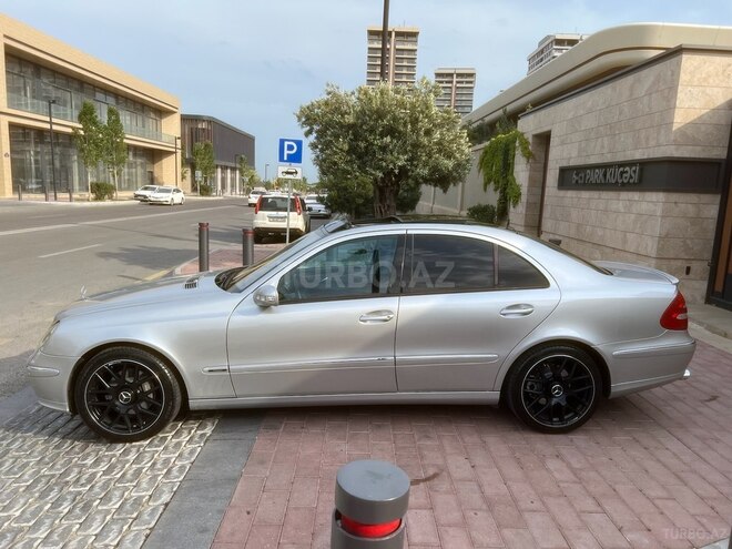 Mercedes E 320 2002, 175,000 km - 3.2 l - Bakı