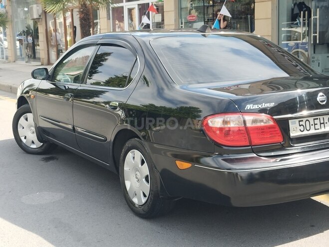 Nissan Maxima-2