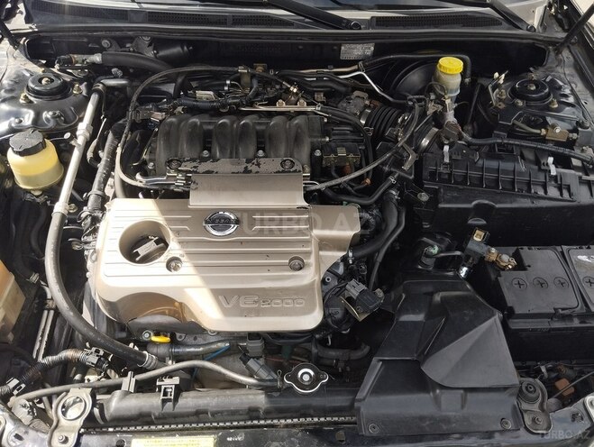 Nissan Maxima-4