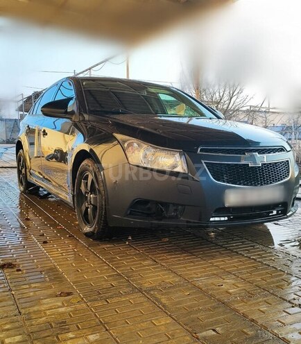 Chevrolet Cruze 2015, 240,000 km - 1.4 l - Salyan