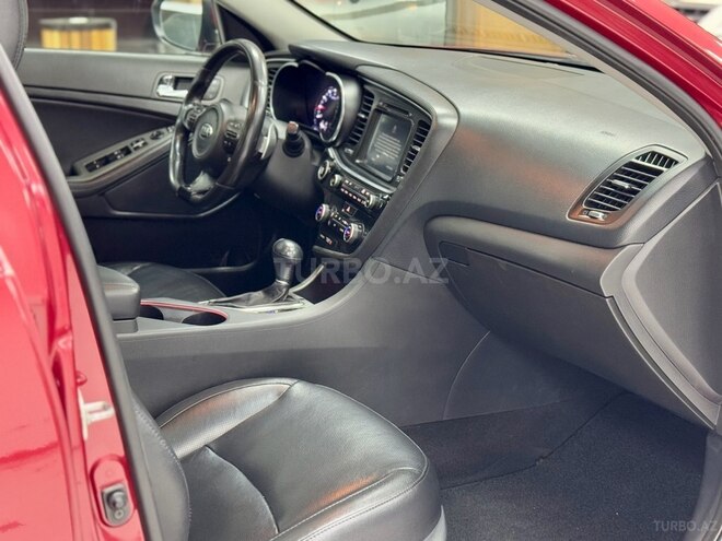 Kia Optima-16