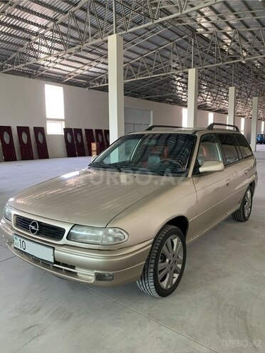 Opel Astra 1996, 250,000 km - 1.6 l - Xaçmaz