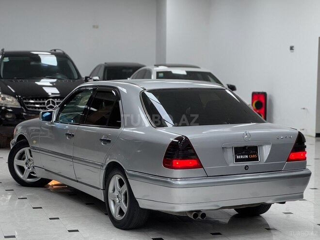 Mercedes C 240-8
