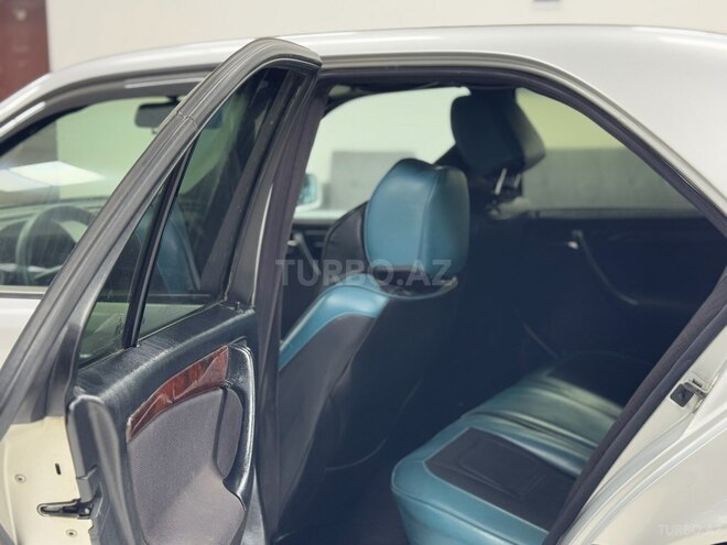 Mercedes C 240-19
