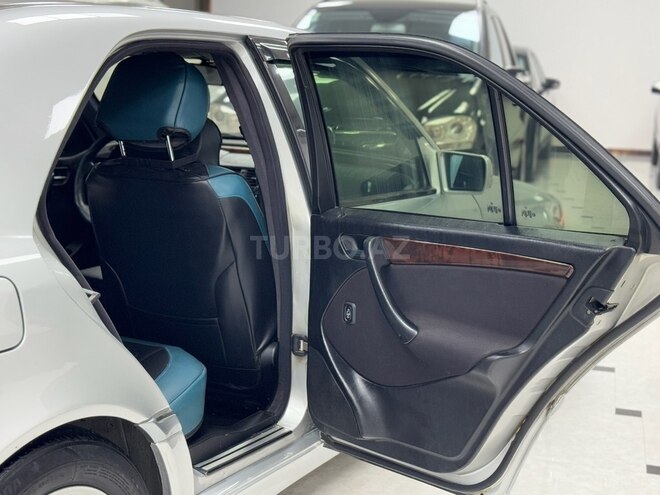 Mercedes C 240-17