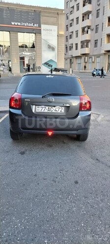 Toyota Corolla 2006, 285,000 km - 1.4 l - Bakı