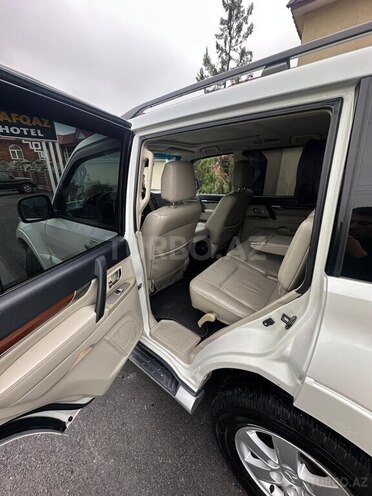 Mitsubishi Pajero 2008, 419,000 km - 3.0 l - Bakı