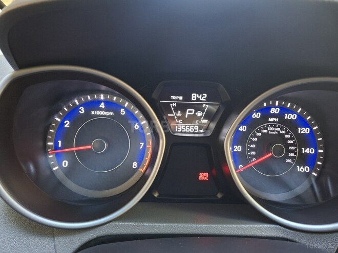 Hyundai Elantra 2015, 218,227 km - 1.8 l - Sumqayıt