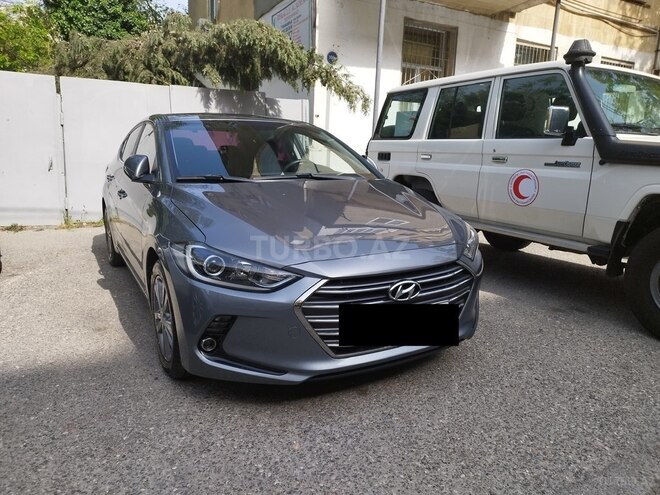 Hyundai Avante 2015, 131,000 km - 1.6 л - Bakı