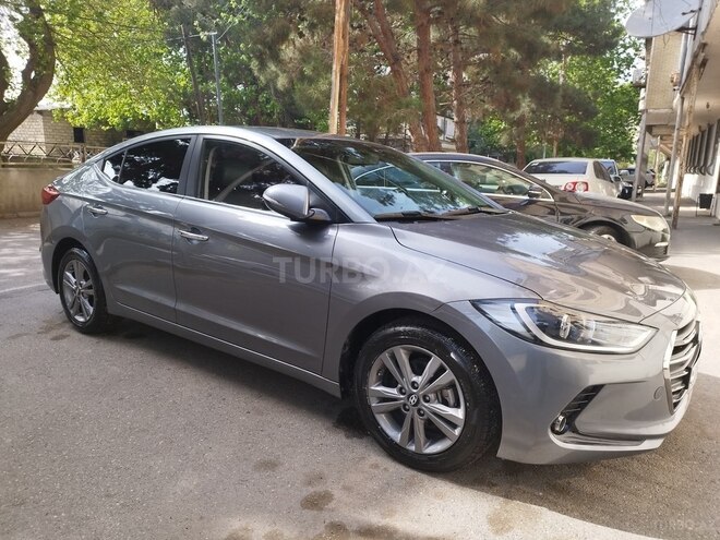 Hyundai Avante 2015, 131,000 km - 1.6 л - Bakı