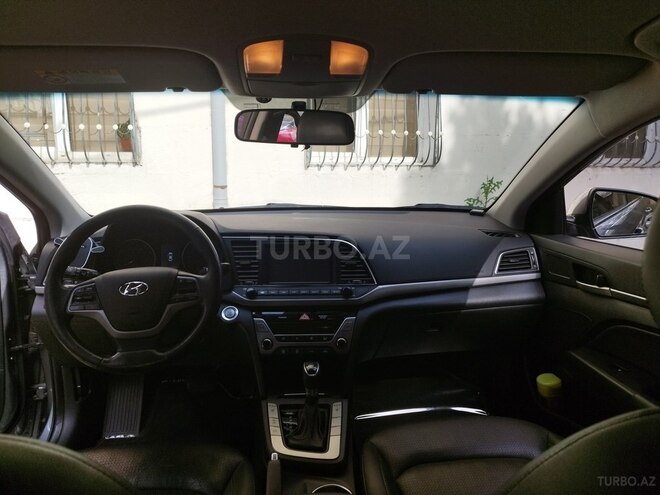 Hyundai Avante 2015, 131,000 km - 1.6 л - Bakı