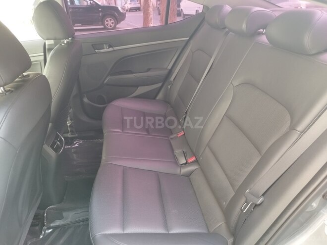 Hyundai Avante 2015, 131,000 km - 1.6 л - Bakı
