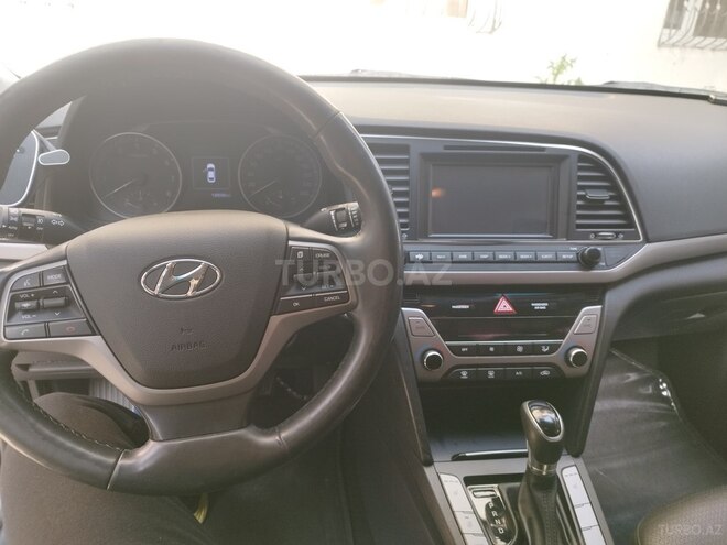 Hyundai Avante 2015, 131,000 km - 1.6 л - Bakı