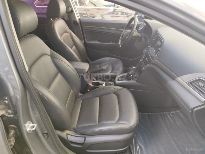 Hyundai Avante 2015, 131,000 km - 1.6 л - Bakı