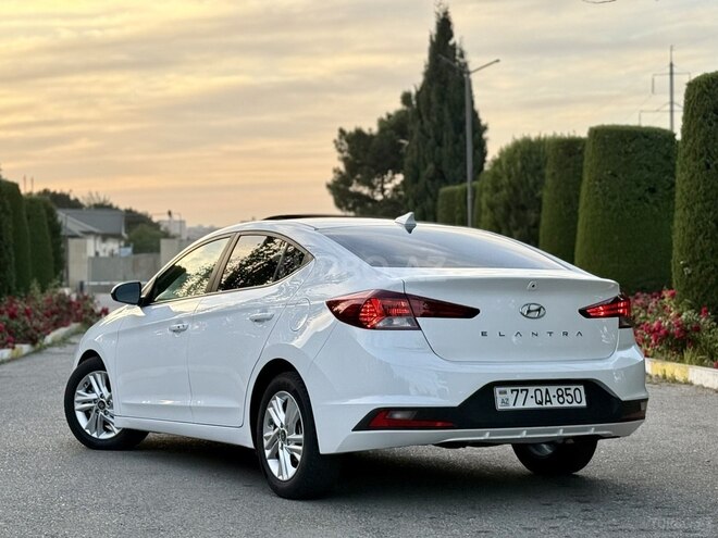 Hyundai Elantra 2019, 88,000 km - 2.0 л - Bakı