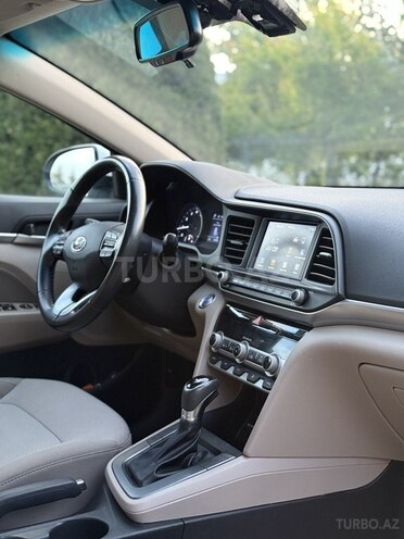 Hyundai Elantra 2019, 88,000 km - 2.0 л - Bakı
