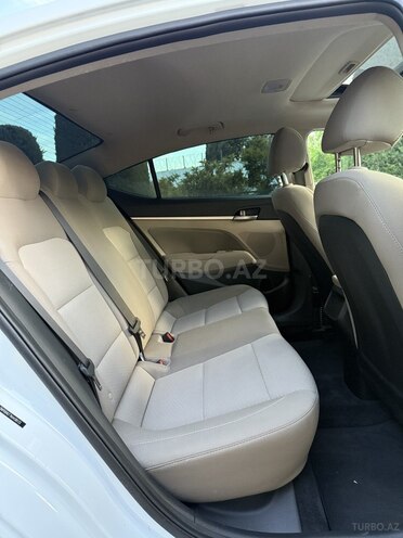 Hyundai Elantra 2019, 88,000 km - 2.0 л - Bakı