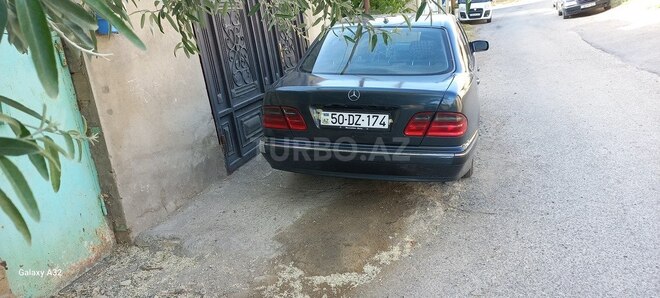 Mercedes E 220 d 2001, 480,000 km - 2.2 l - Sumqayıt