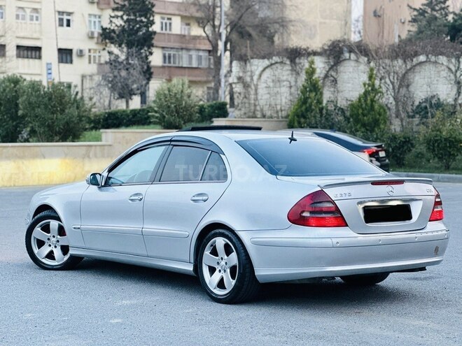 Mercedes E 270 2002, 328,000 km - 2.7 л - Bakı