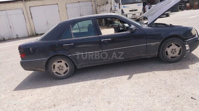 Mercedes C 200 1996, 476,000 km - 2.0 l - Bakı