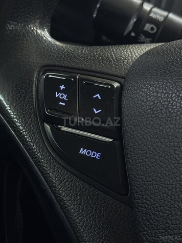 Hyundai Sonata-21