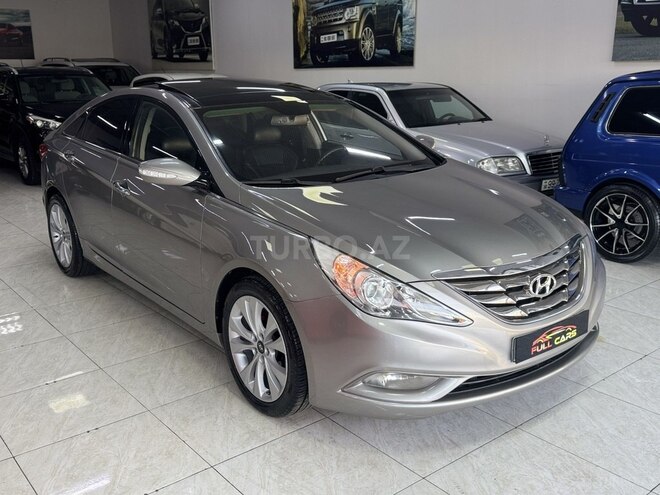 Hyundai Sonata-4