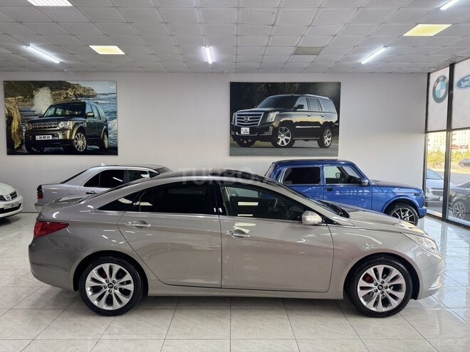 Hyundai Sonata-7