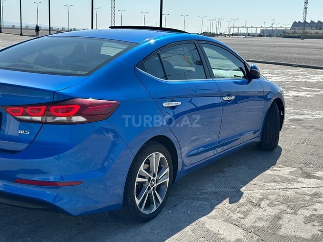 Hyundai Elantra 2018, 99,000 km - 2.0 l - Bakı